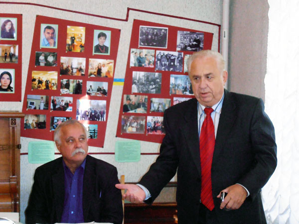 kar1064.jpg (70434 bytes)