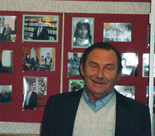 kar1090.jpg (61628 bytes)