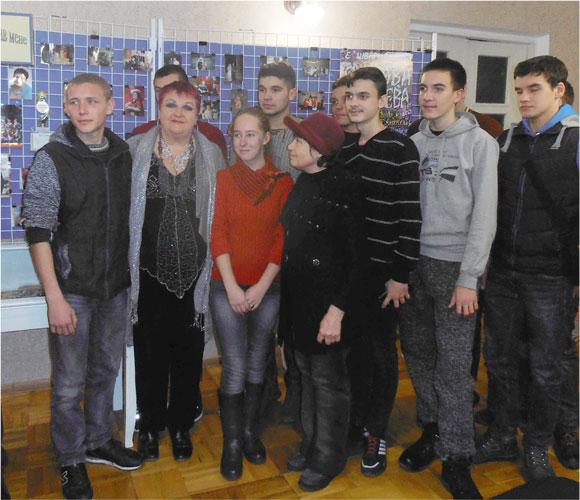 kar1344.jpg (74274 bytes)
