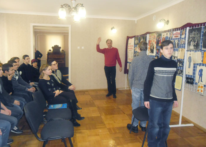 kar1354.jpg (69029 bytes)