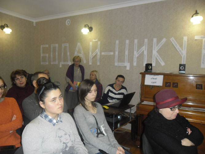 kar1366.jpg (59640 bytes)