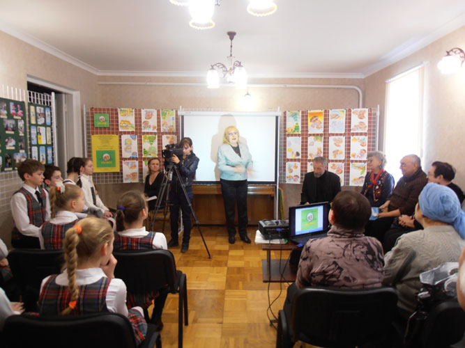 kar1438.jpg (72187 bytes)