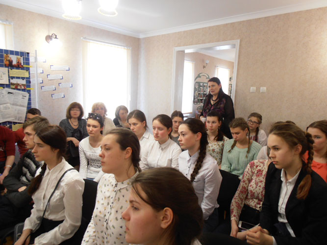 kar1499.jpg (70638 bytes)