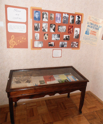 kar1537.jpg (50660 bytes)