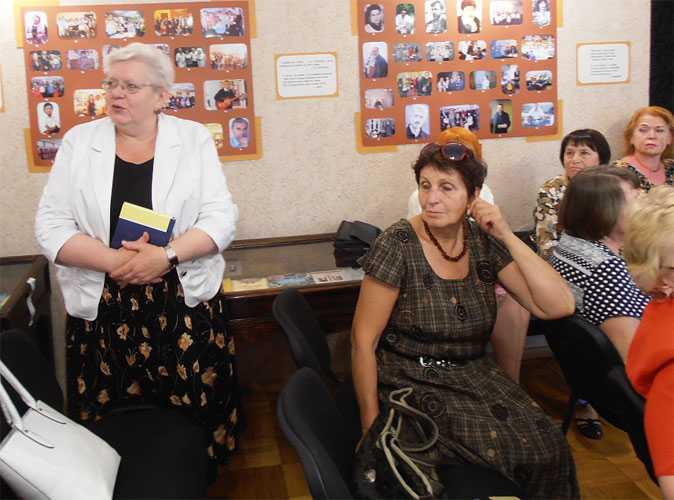 kar1562.jpg (92257 bytes)