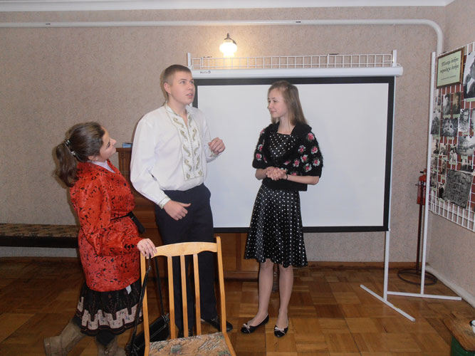 kar1706.jpg (76773 bytes)