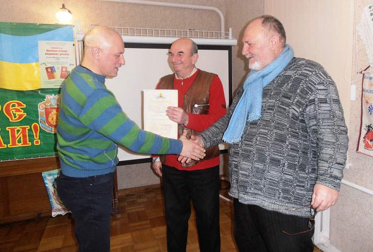 kar1738.jpg (98563 bytes)