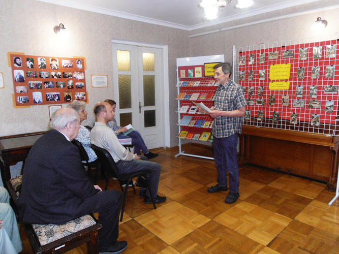 kar1803.jpg (97408 bytes)