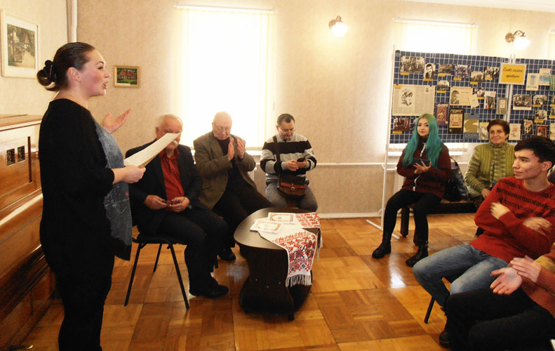 kar1985.jpg (93021 bytes)