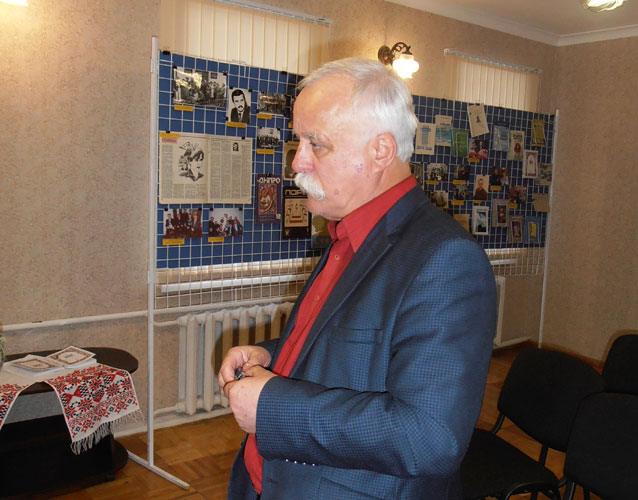 kar1993.jpg (78763 bytes)