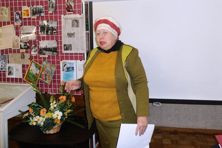 kar2002.jpg (89563 bytes)