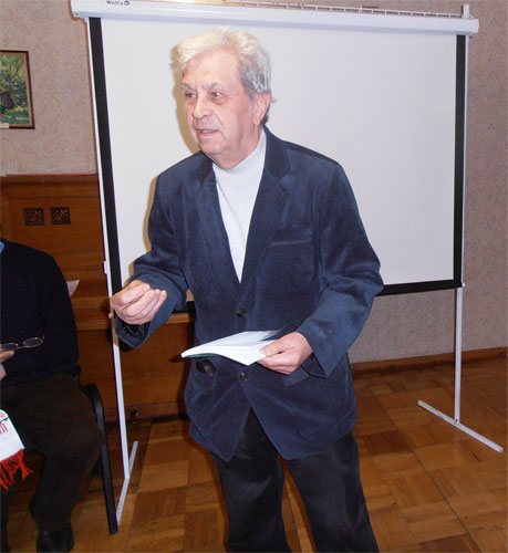 kar2086.jpg (45507 bytes)