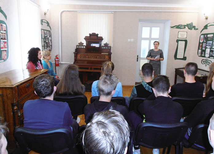 kar2124.jpg (81766 bytes)
