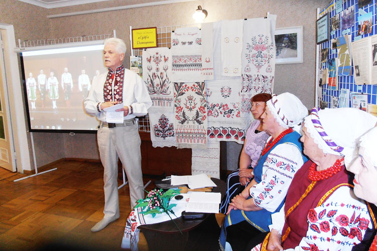 kar2159.jpg (126627 bytes)
