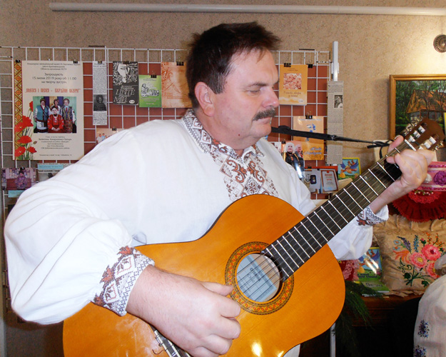 kar2200.jpg (156892 bytes)