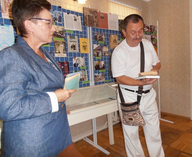 kar2244.jpg (85897 bytes)