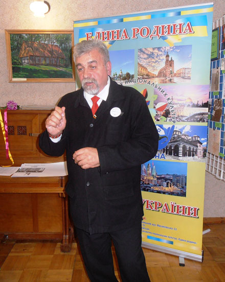 kar2261.jpg (68800 bytes)