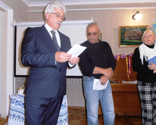 kar2268.jpg (76003 bytes)