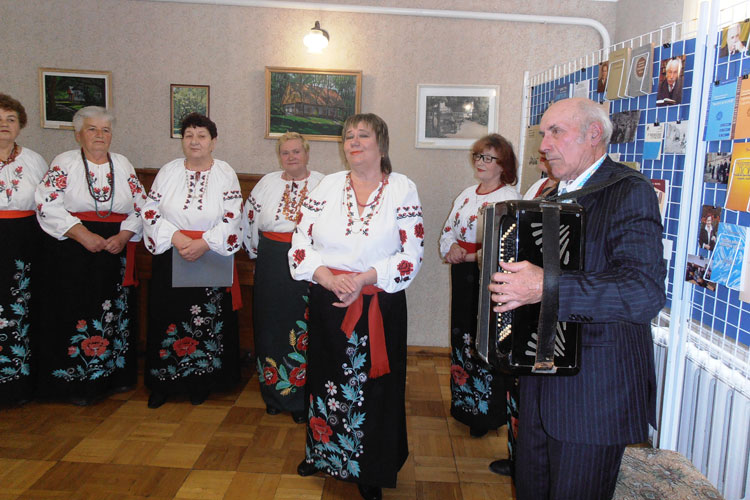 kar2297.jpg (108572 bytes)