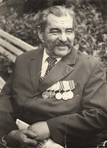 kar2627-016.jpg (26524 bytes)