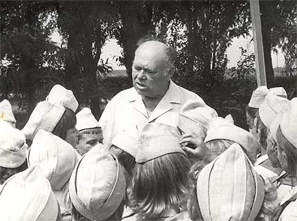 kar289.jpg (27415 bytes)
