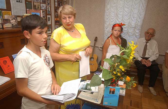 kar693.jpg (47263 bytes)
