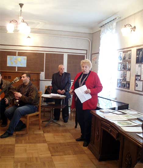kar698.jpg (29359 bytes)