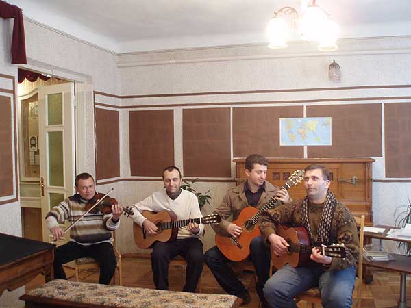 kar699.jpg (35122 bytes)