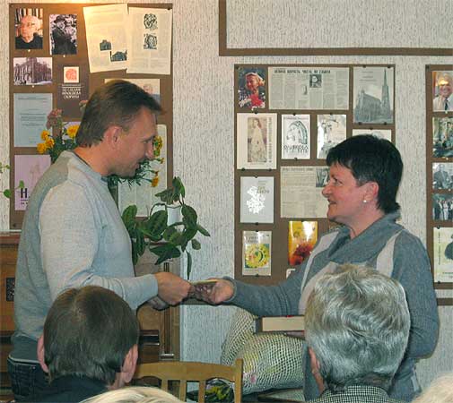 kar725.jpg (38605 bytes)