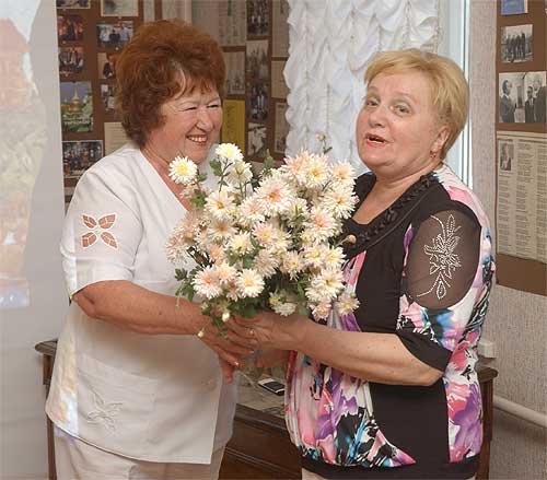 kar738.jpg (35687 bytes)