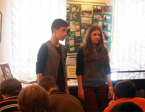kar884.jpg (31845 bytes)