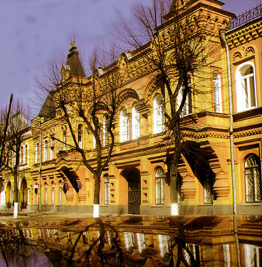 4pau24.jpg (130498 bytes)